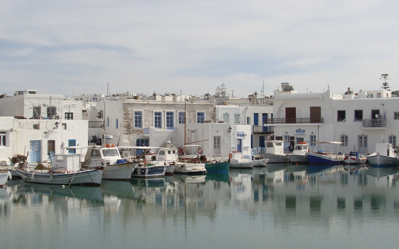 Paros